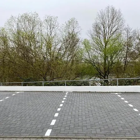 River View Near Frankfurt - 3 Rooms-4 Beds & 1 Sofa Bed -air Condition- Private Parking Hainburg