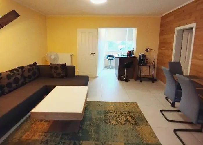 River View Near Frankfurt - 3 Rooms-4 Beds & 1 Sofa Bed -air Condition- Private Parking Apartmán *